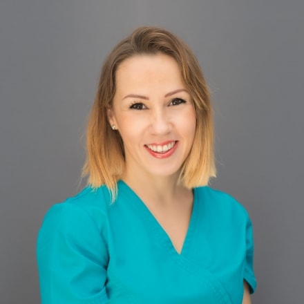 Dr. Dr. Sasvári Kata